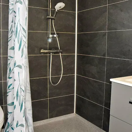 4 Person Holiday In