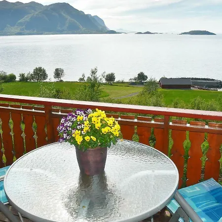 Дом отдыха 4 Person Holiday In Молде